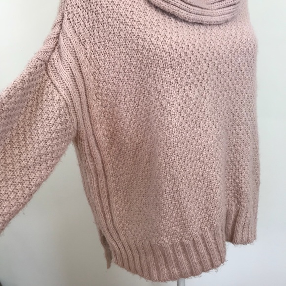 Jennifer Lopez Pink Chunky Knit Cowl Neck Sweater - Picture 4 of 7